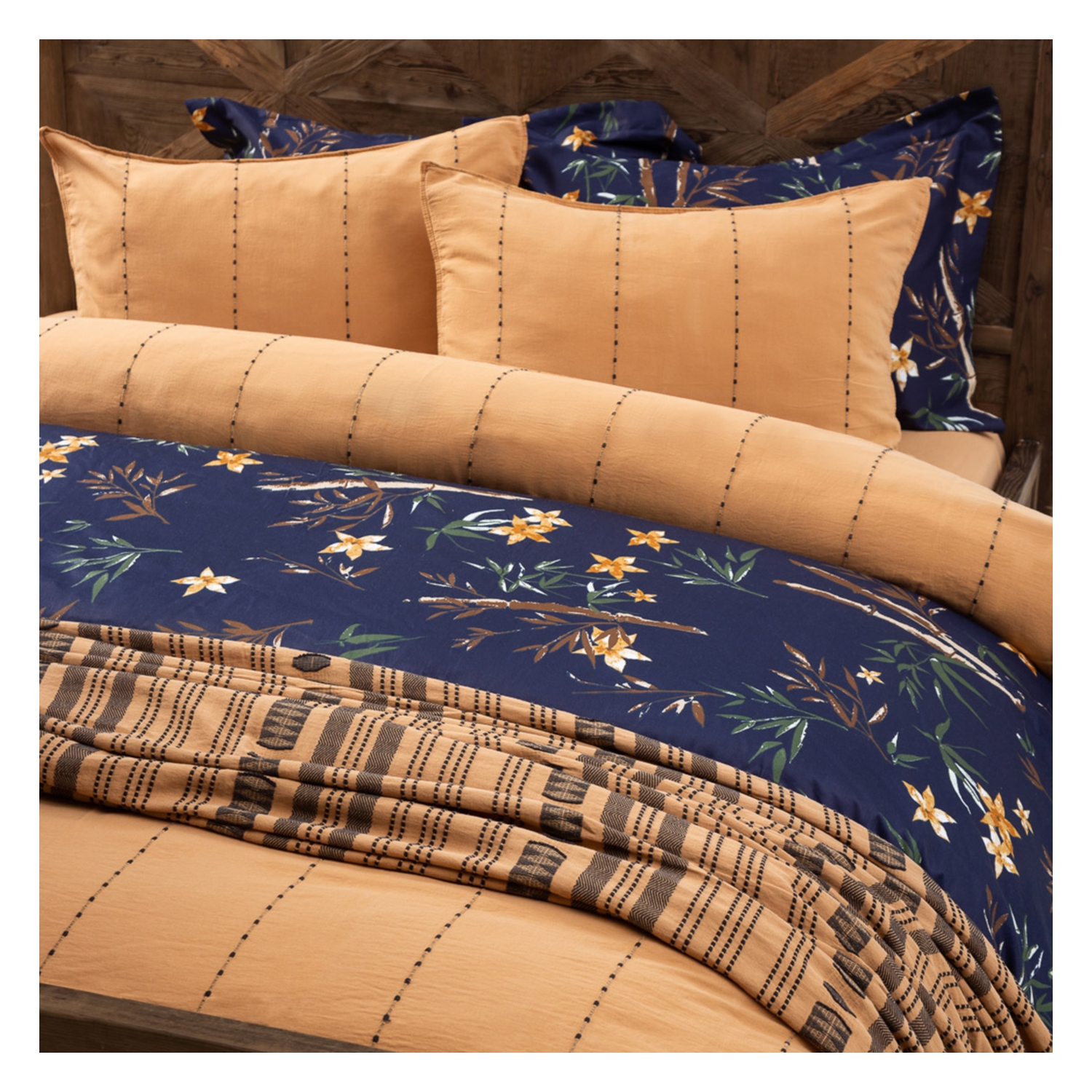 AXEL NEVRESİM TAKIMI ÇİFT KİŞİLİK KİREMİT 200X220