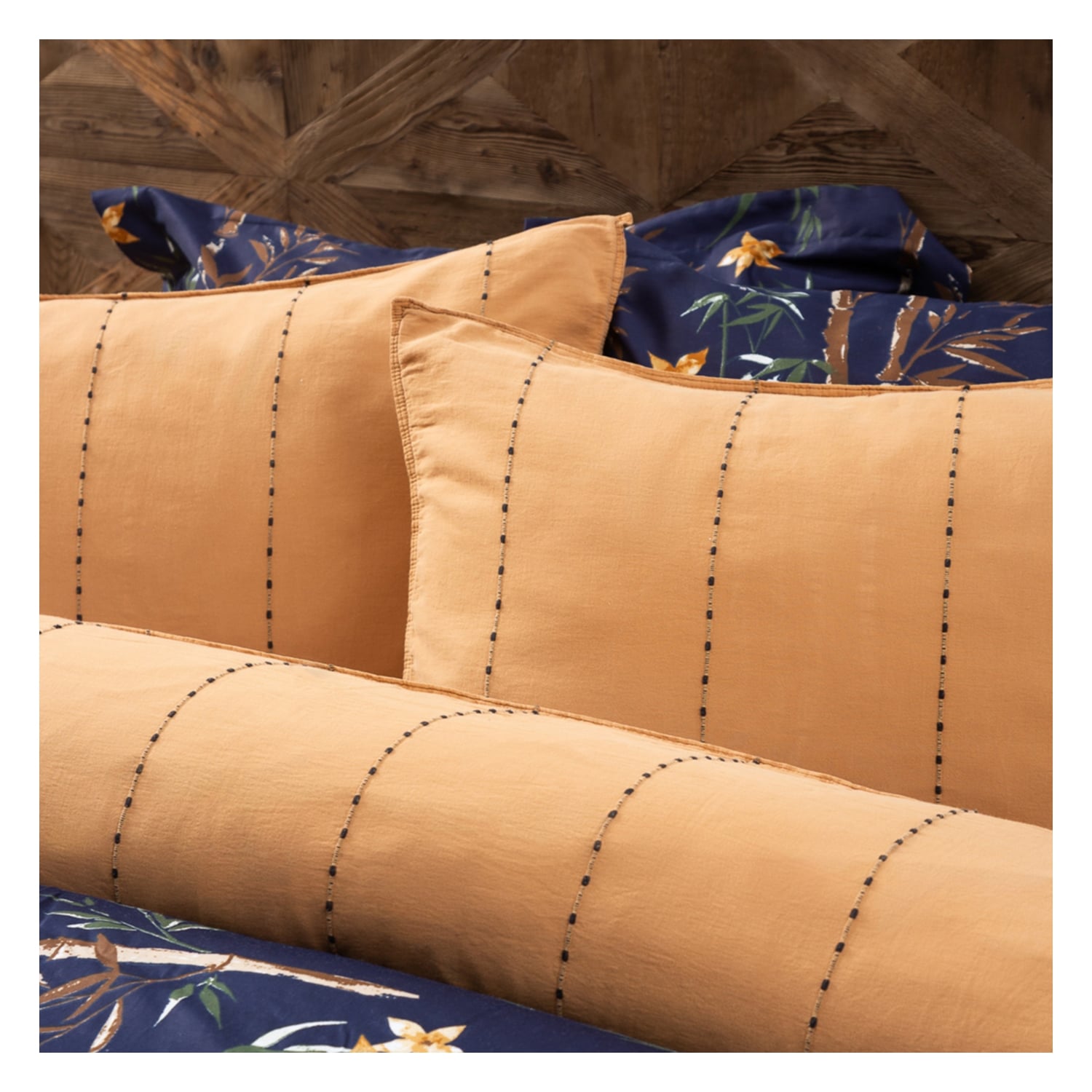 AXEL NEVRESİM TAKIMI ÇİFT KİŞİLİK KİREMİT 200X220