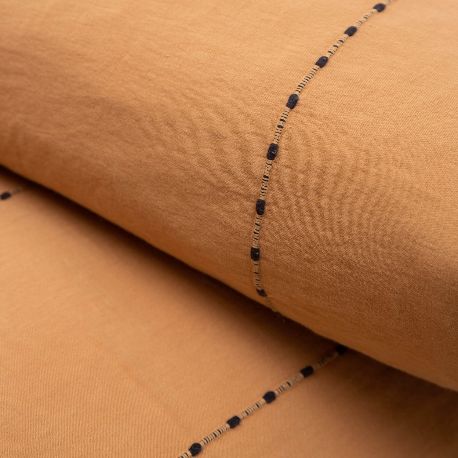 AXEL NEVRESİM TAKIMI ÇİFT KİŞİLİK KİREMİT 200X220