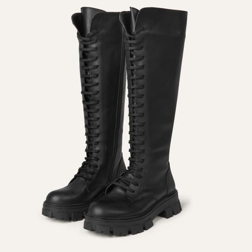  DERİ GÖRÜNÜMLÜ BAĞCIKLI ÇİZME