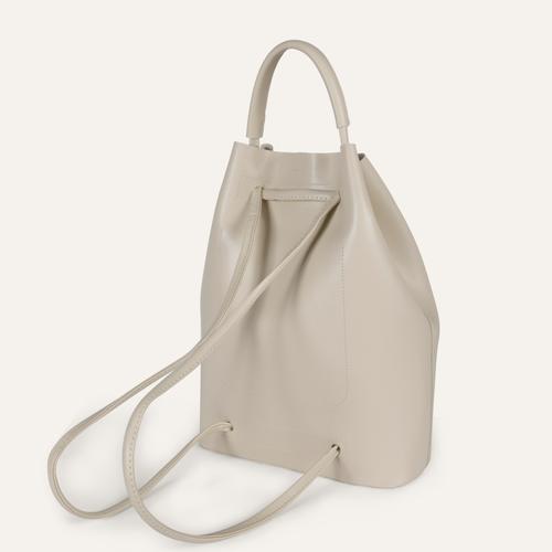  DERİ GÖRÜNÜMLÜ SIRT ÇANTASI