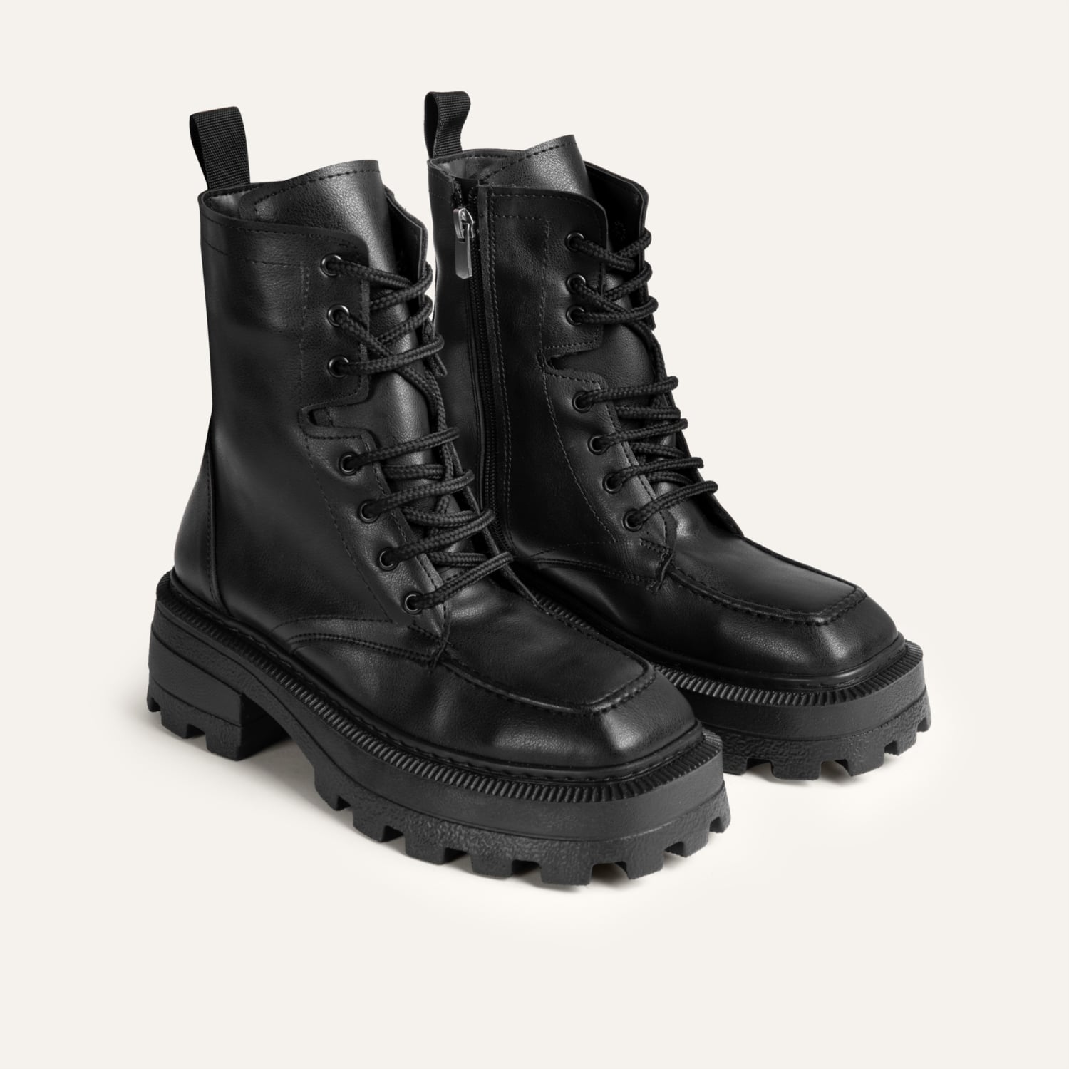 KALIN TOPUKLU DERİ GÖRÜNÜMLÜ BOT