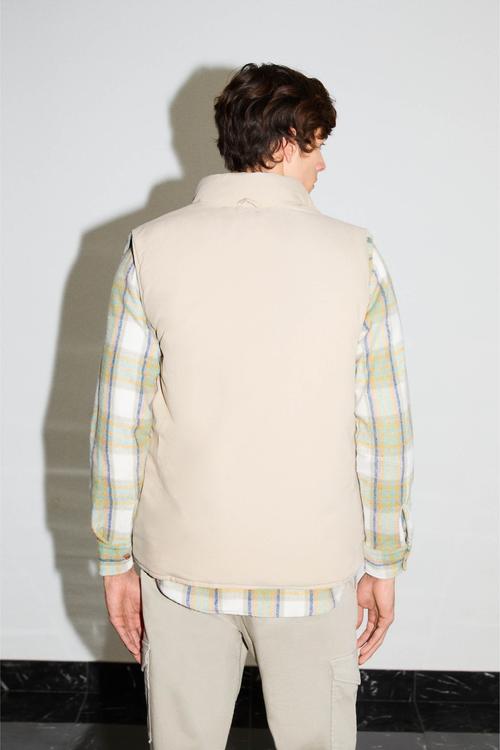  ÇİFT TARAFLI DİK YAKA ŞİŞME YELEK