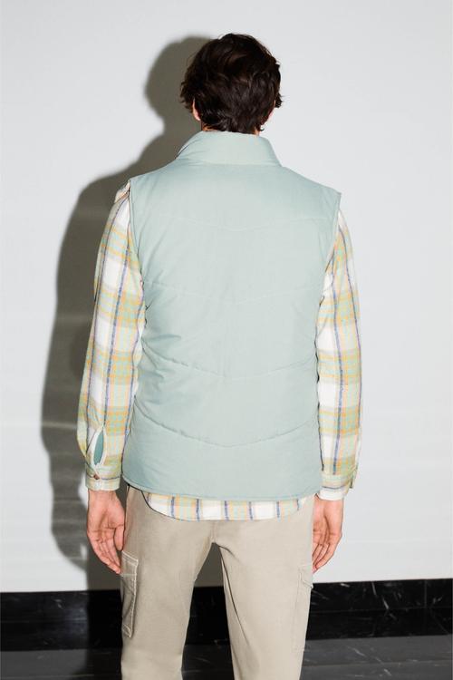  ÇİFT TARAFLI DİK YAKA ŞİŞME YELEK