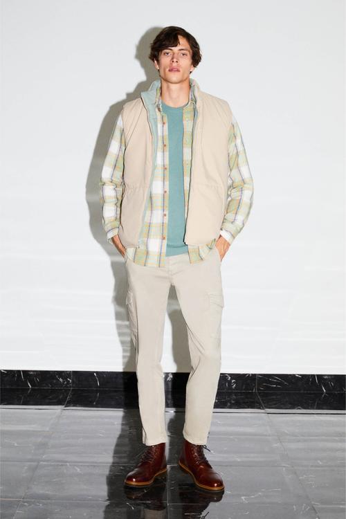  ÇİFT TARAFLI DİK YAKA ŞİŞME YELEK