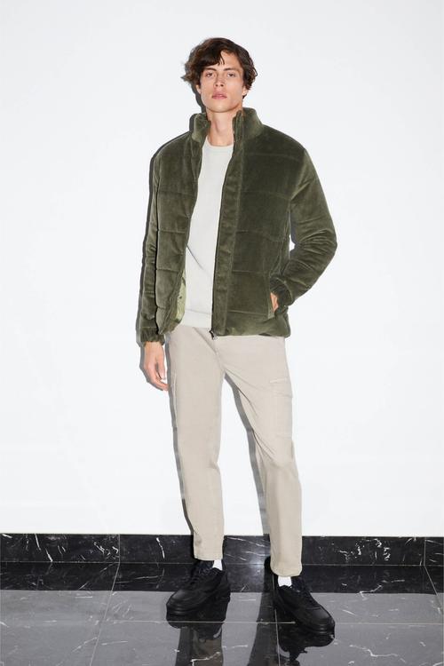  KADİFE DOKULU DİK YAKA ŞİŞME MONT