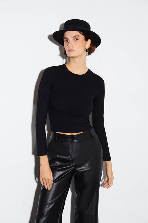  DERİ GÖRÜNÜMLÜ FLARE KESİM PANTOLON