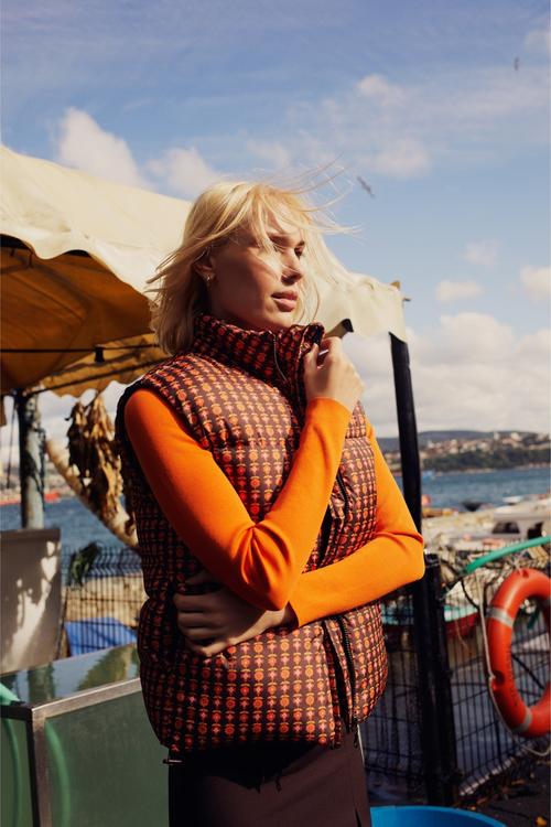  BASKILI ŞİŞME YELEK