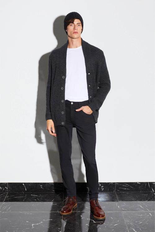  ŞAL YAKA DÜĞMELİ TRİKO HIRKA