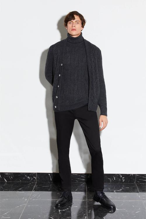  JAKARLI ŞAL YAKA TRİKO HIRKA