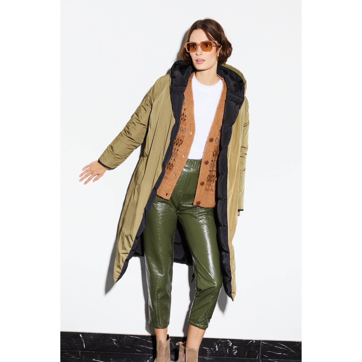 ÇİFT TARAFLI KAPİTONELİ UZUN ŞİŞME MONT