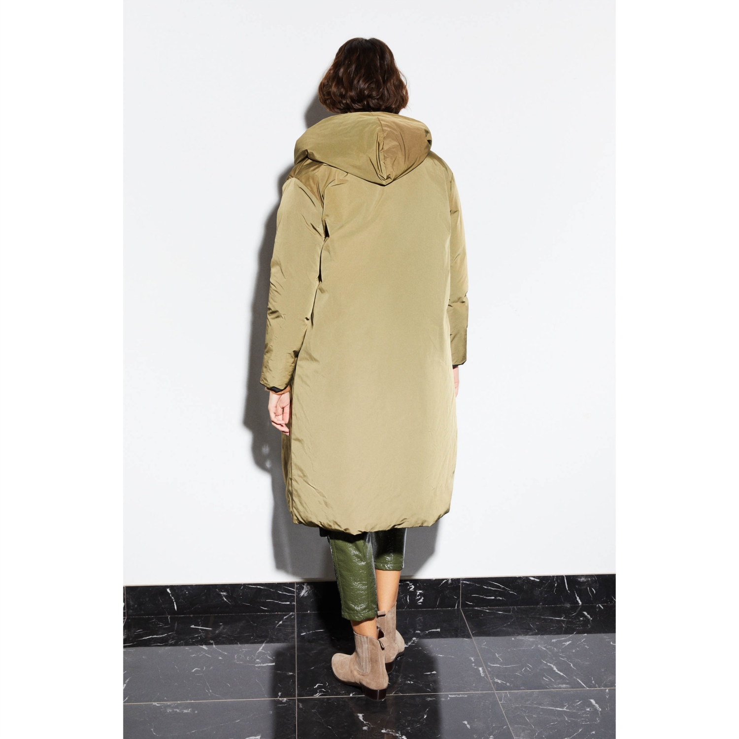 ÇİFT TARAFLI KAPİTONELİ UZUN ŞİŞME MONT