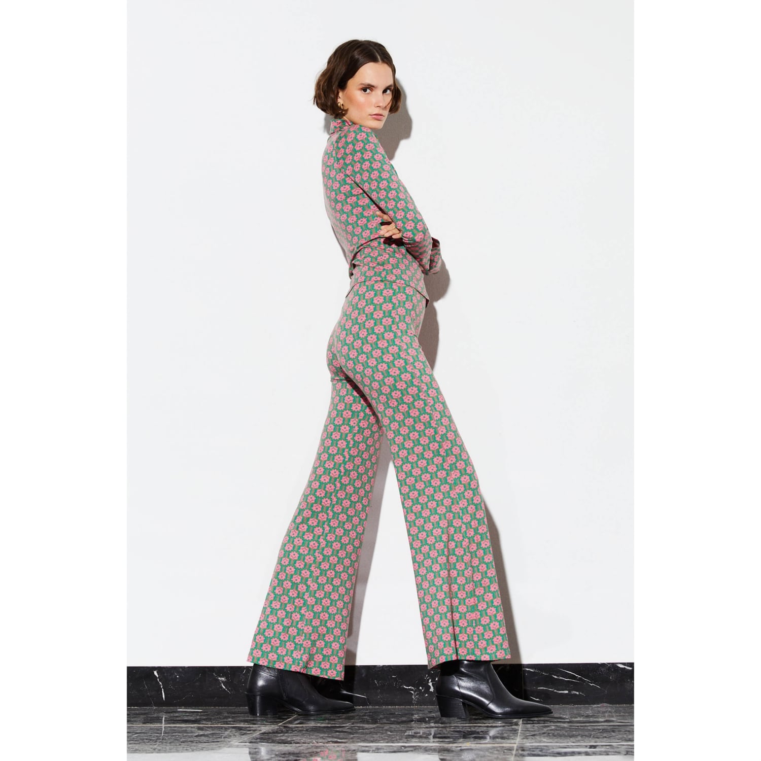 ÇİÇEK DESENLİ FLARE KESİM PANTOLON