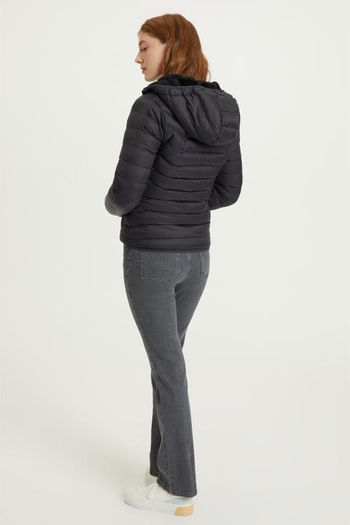  PELUŞ ÇİFT TARAFLI KAPİTONELİ MONT