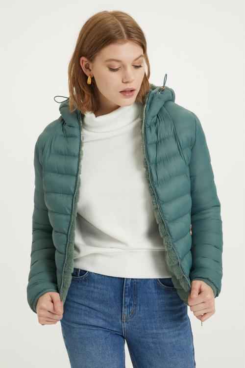  PELUŞ ÇİFT TARAFLI KAPİTONELİ MONT