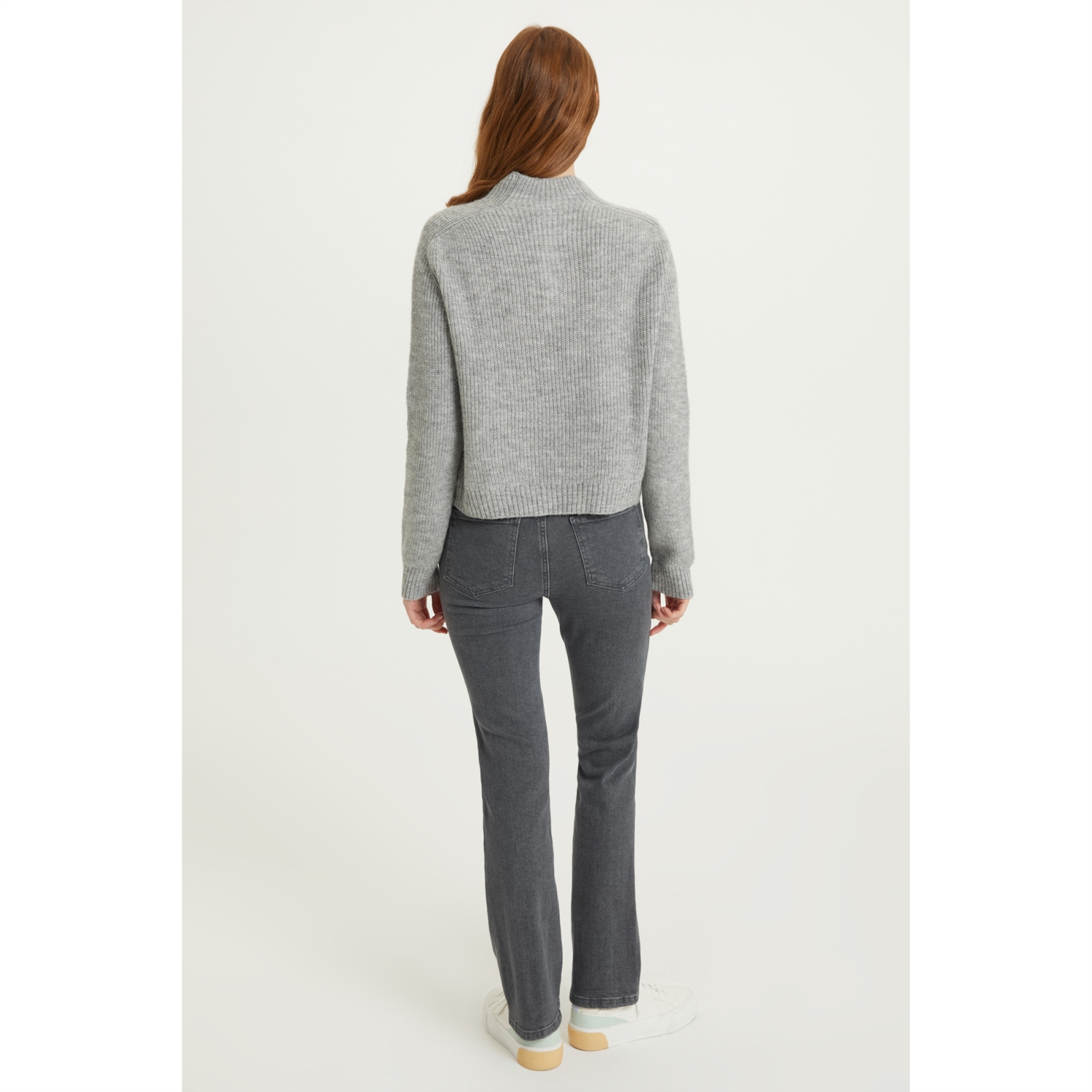 DÜĞME DETAYLI TRİKO KAZAK