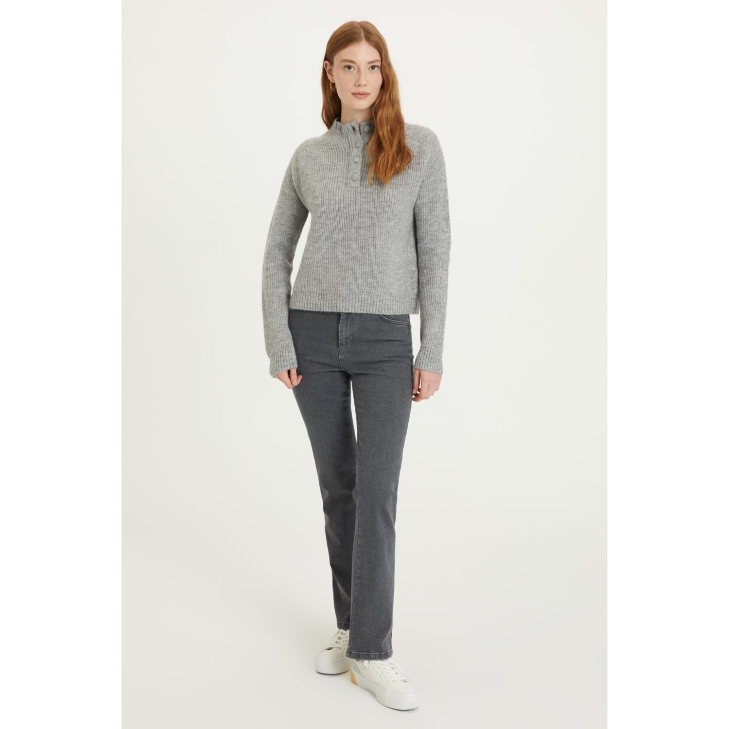 DÜĞME DETAYLI TRİKO KAZAK