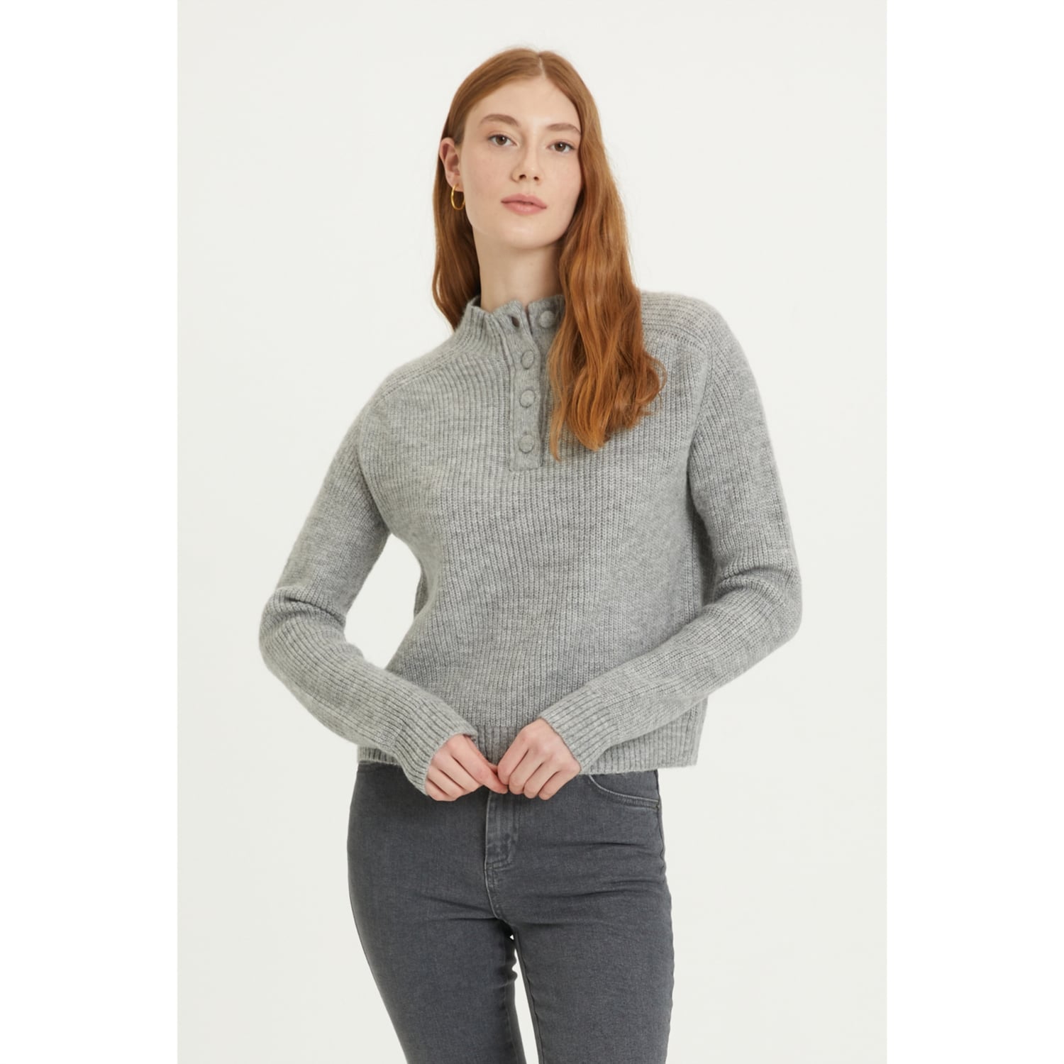 DÜĞME DETAYLI TRİKO KAZAK