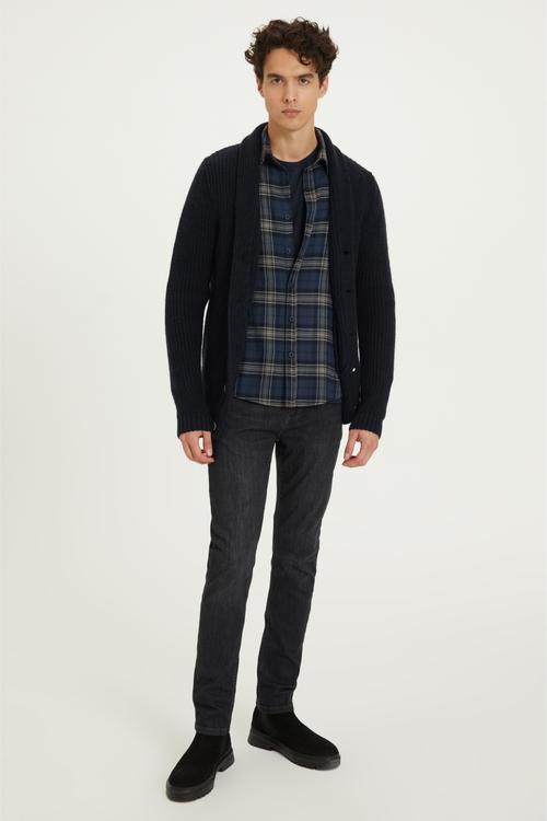  ŞAL YAKA DÜĞMELİ TRİKO HIRKA