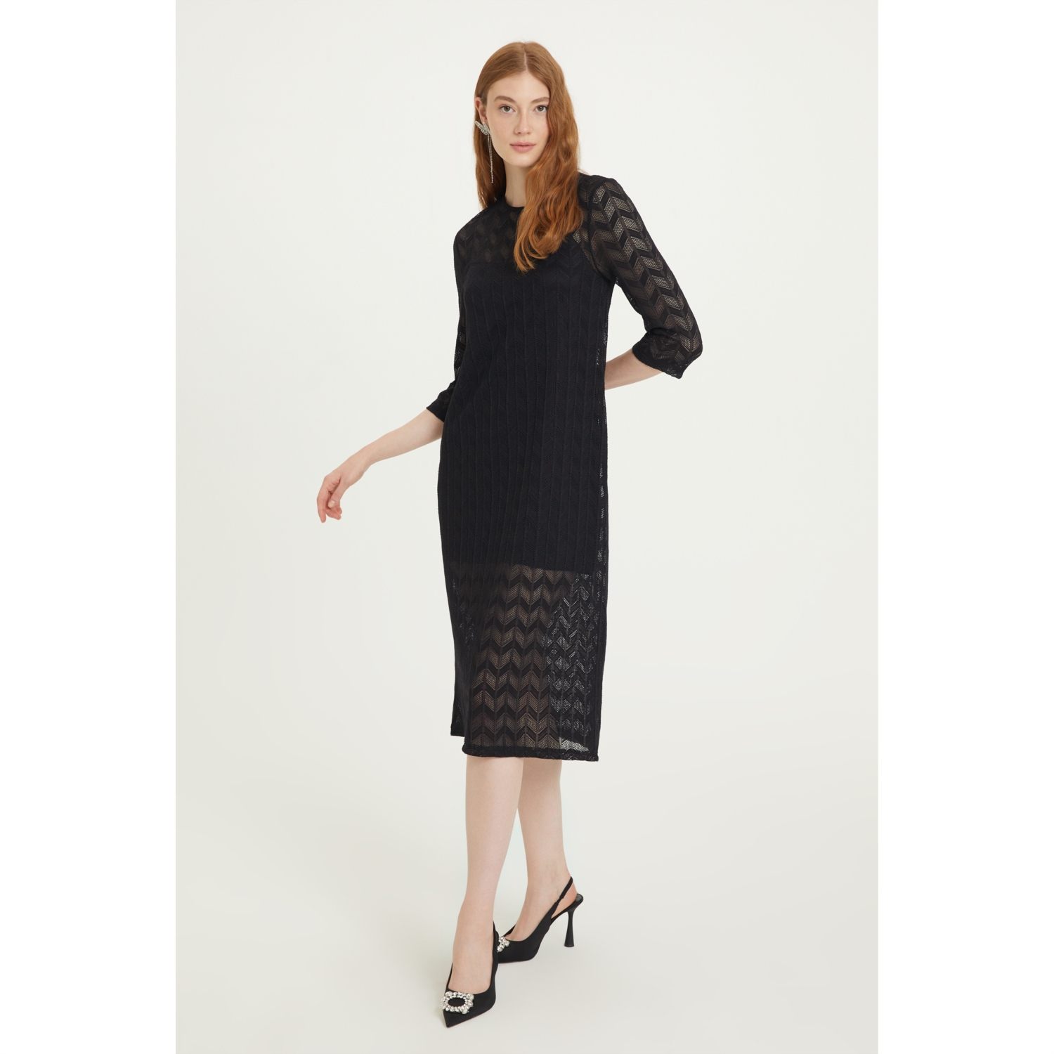 DANTELLİ DÜZ KESİM MİDİ ELBİSE