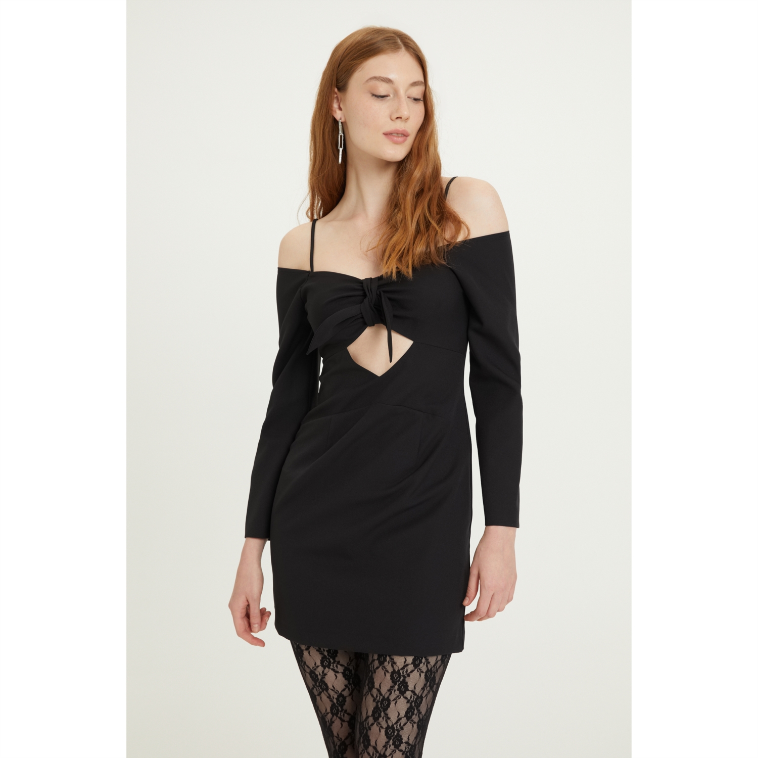 FİYONK DETAYLI DAR KESİM MİNİ ELBİSE