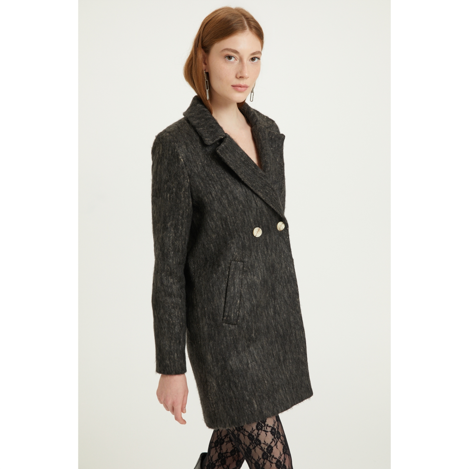 DÜĞMELİ KAŞE PALTO