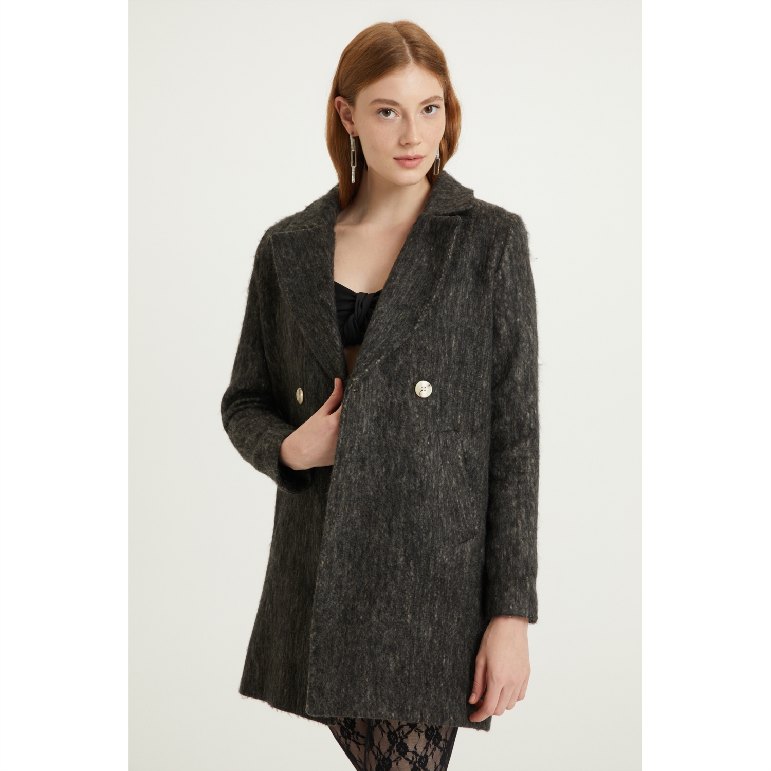 DÜĞMELİ KAŞE PALTO