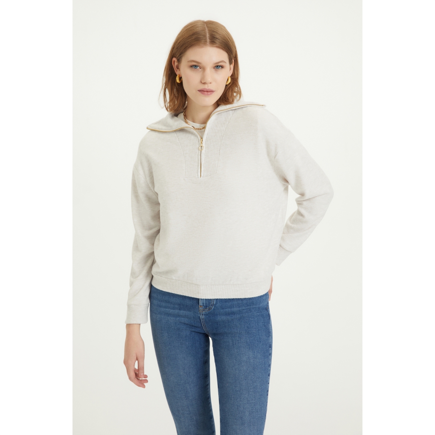 FERMUARLI V YAKA TRİKO KAZAK