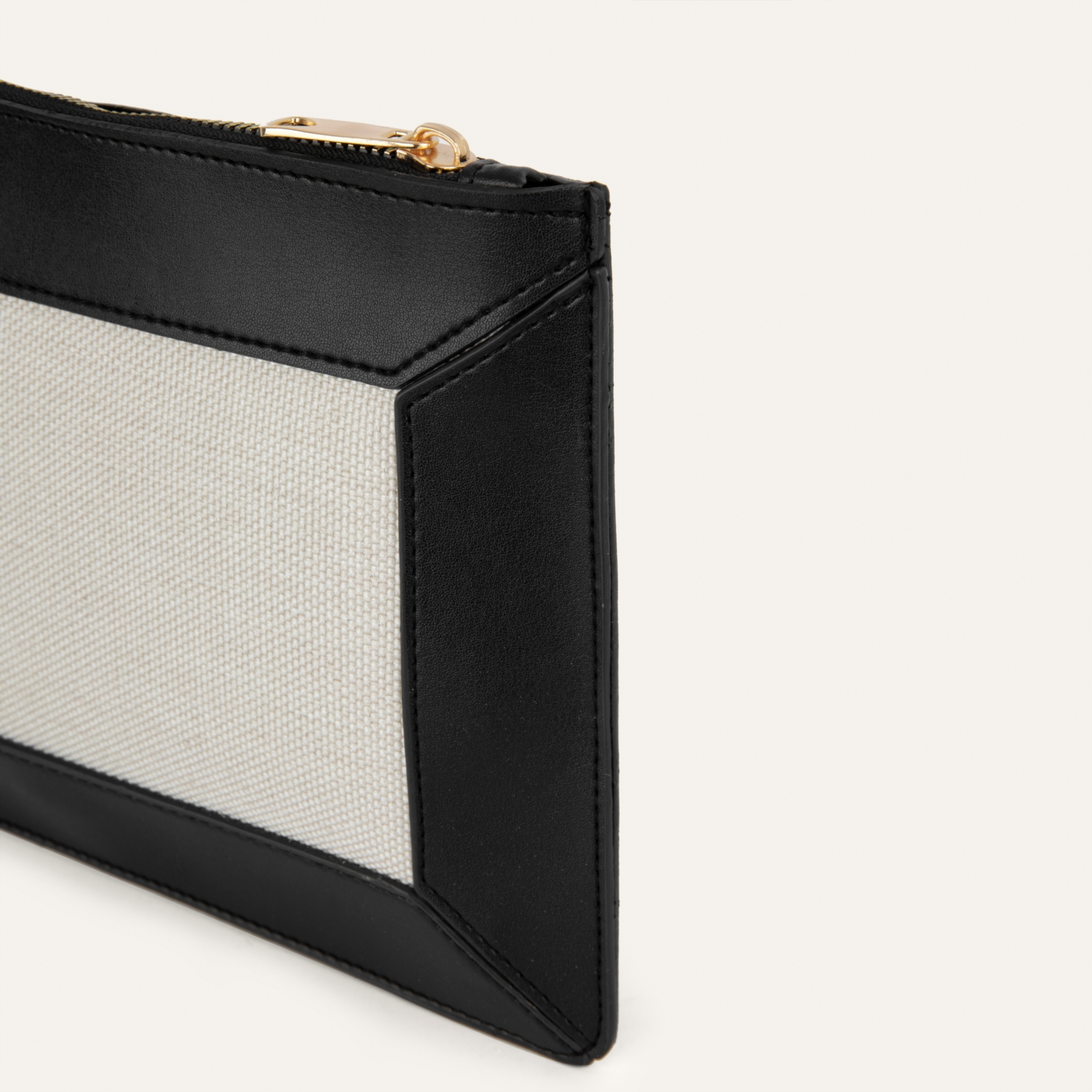 DERİ GÖRÜNÜMLÜ PORTFÖY ÇANTA