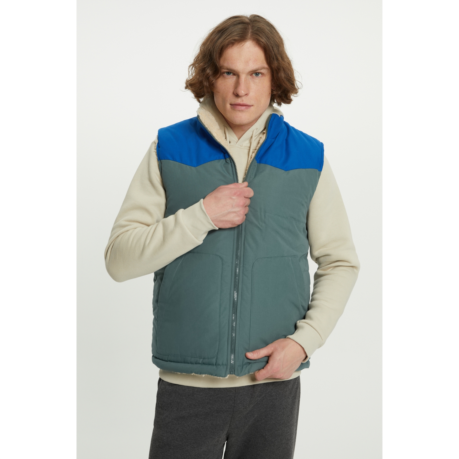 ÇİFT TARAFLI DİK YAKA YELEK