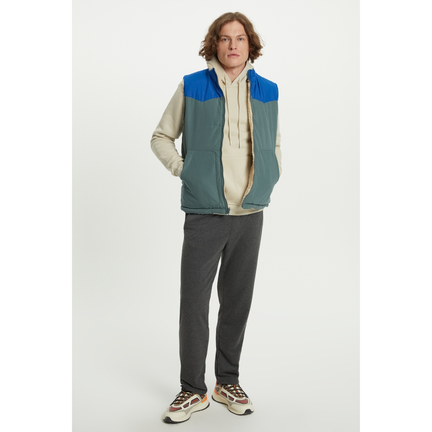 ÇİFT TARAFLI DİK YAKA YELEK