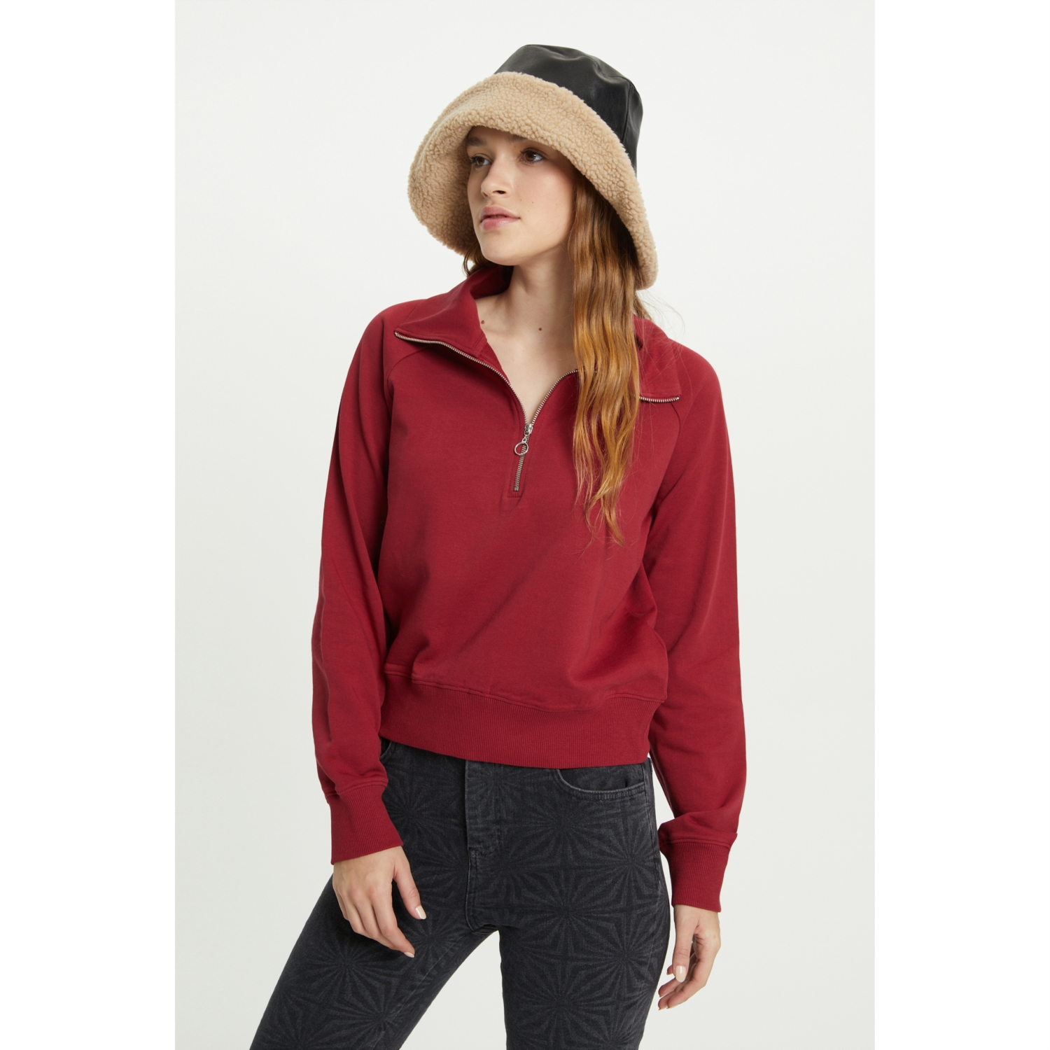 DİK YAKA FERMUARLI SWEATSHIRT