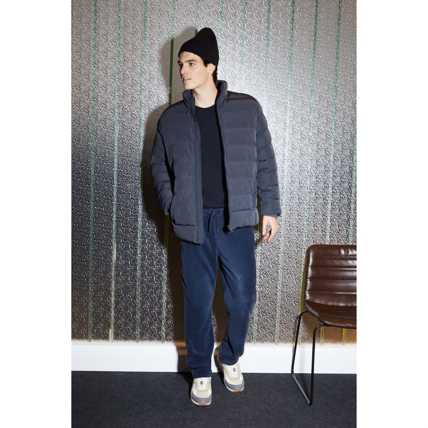 DİK YAKA ŞİŞME MONT