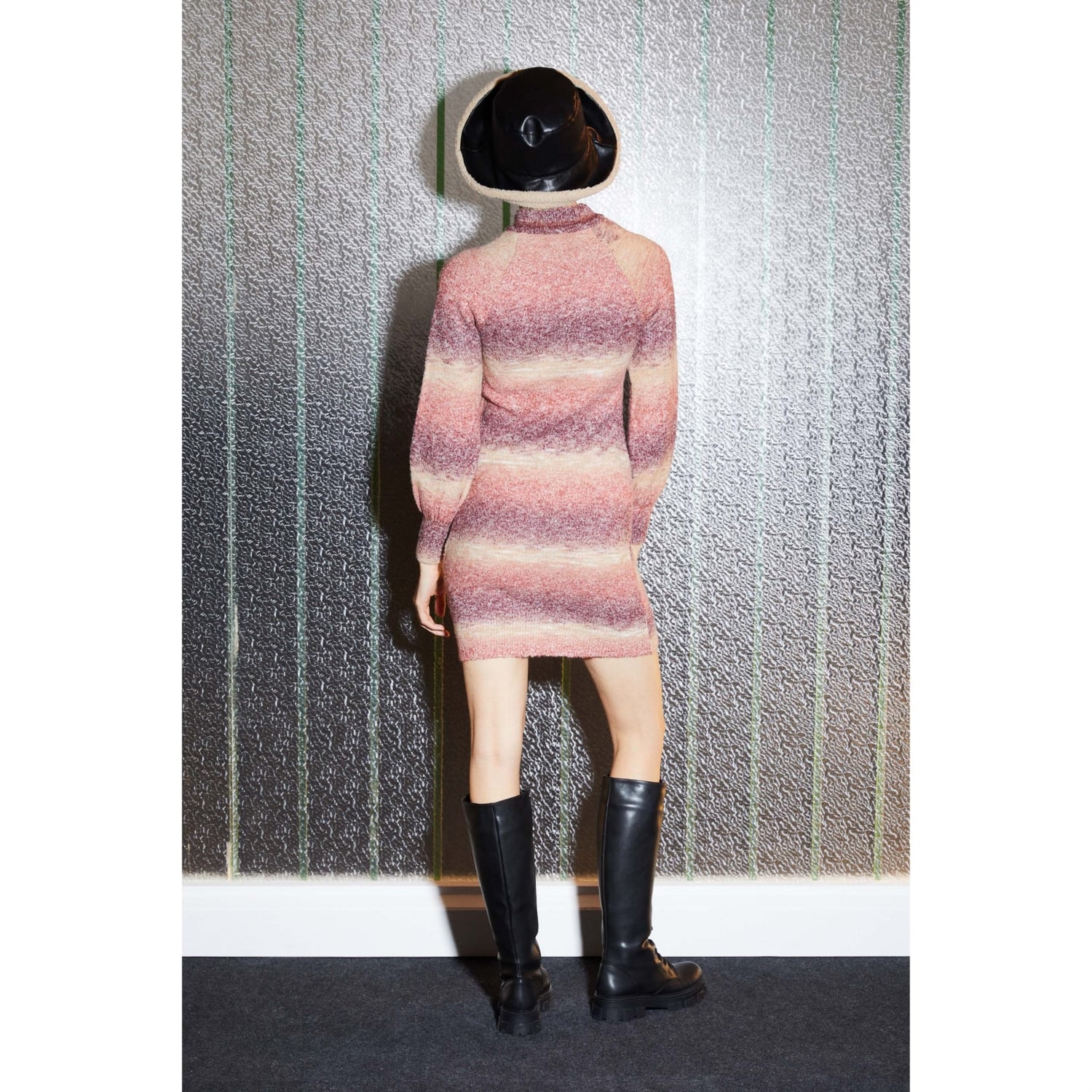 RENK BLOKLU DAR KESİM MİNİ TRİKO ELBİSE