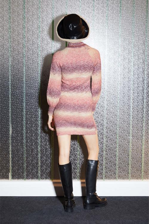  RENK BLOKLU DAR KESİM MİNİ TRİKO ELBİSE