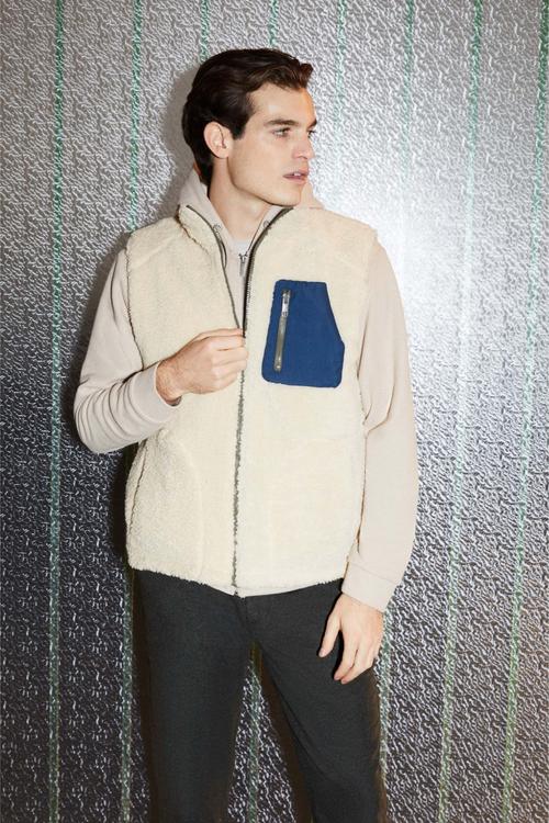  ÇİFT TARAFLI DİK YAKA YELEK