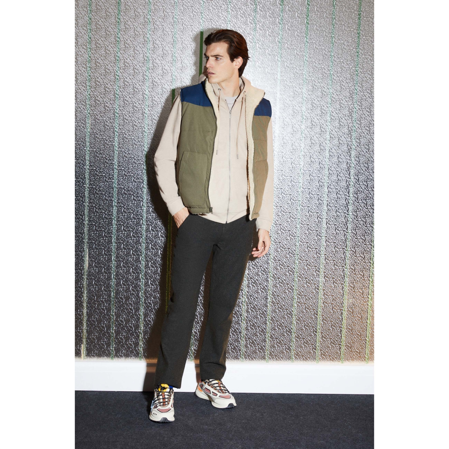 ÇİFT TARAFLI DİK YAKA YELEK