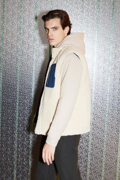  ÇİFT TARAFLI DİK YAKA YELEK