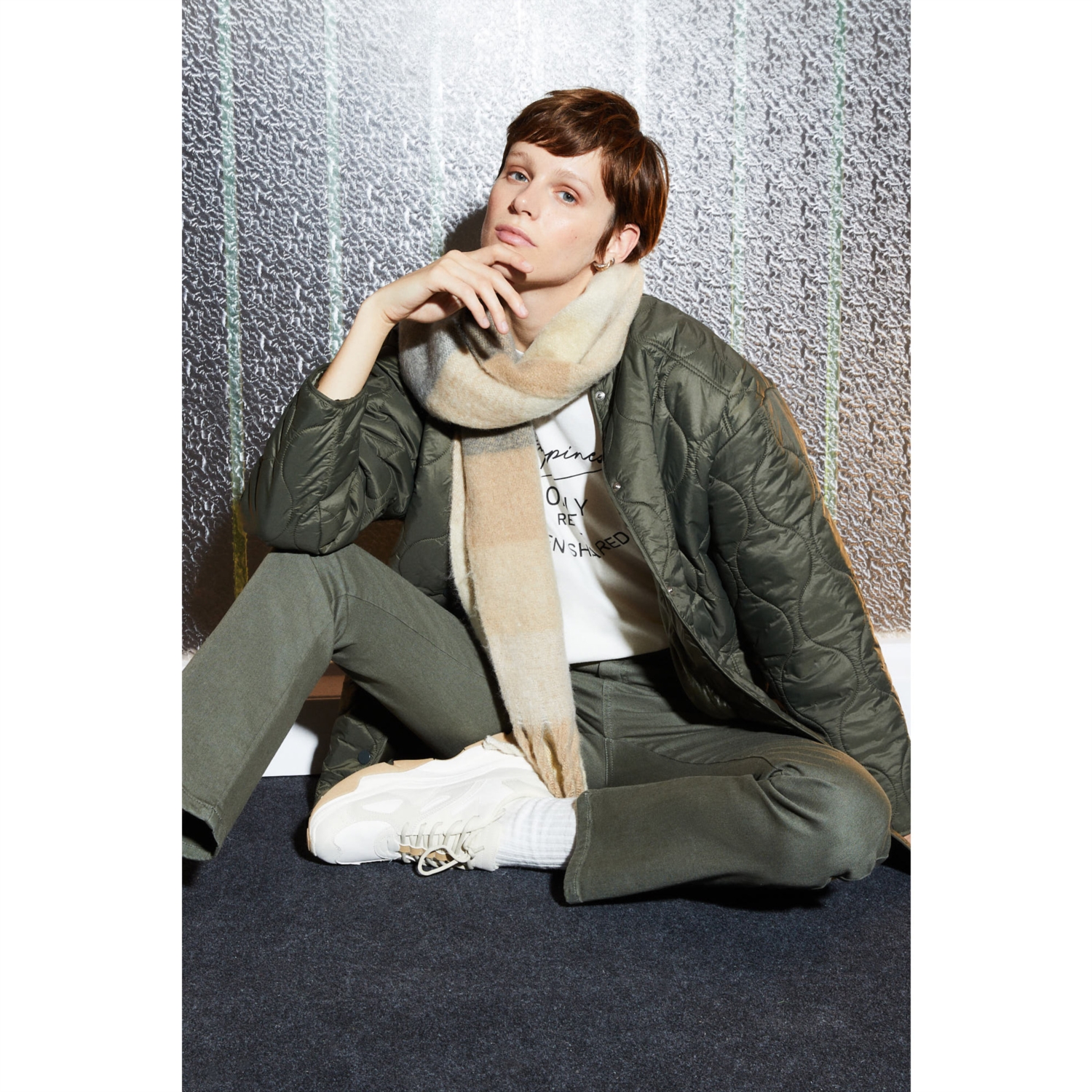 KAPİTONELİ MONT CEKET