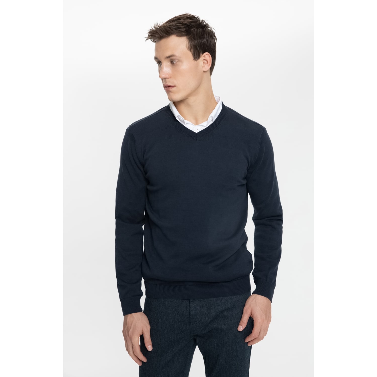 PAMUKLU V YAKA TRİKO KAZAK