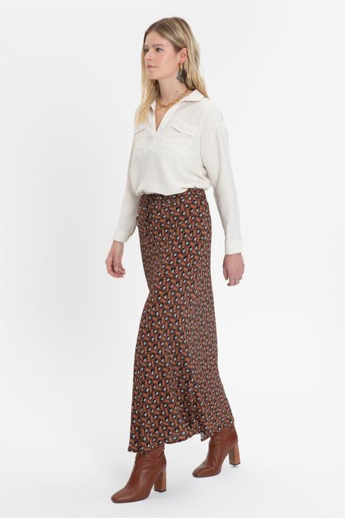  BASKILI A FORM UZUN ETEK