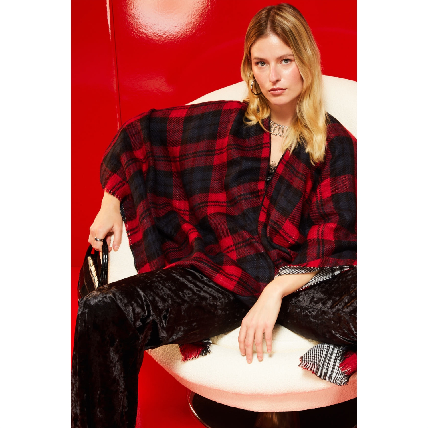 ÇİFT TARAFLI EKOSELİ ŞAL