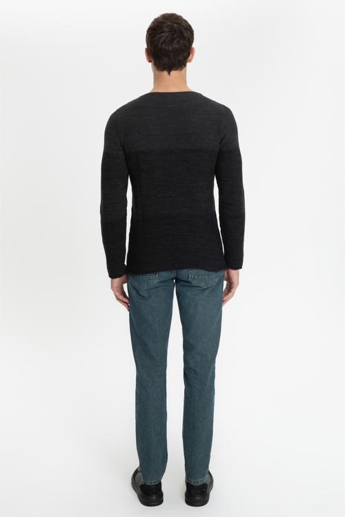  DOKULU BİSİKLET YAKA TRİKO KAZAK