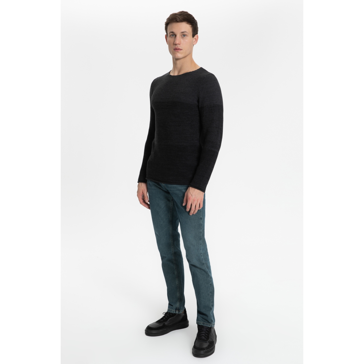 DOKULU BİSİKLET YAKA TRİKO KAZAK