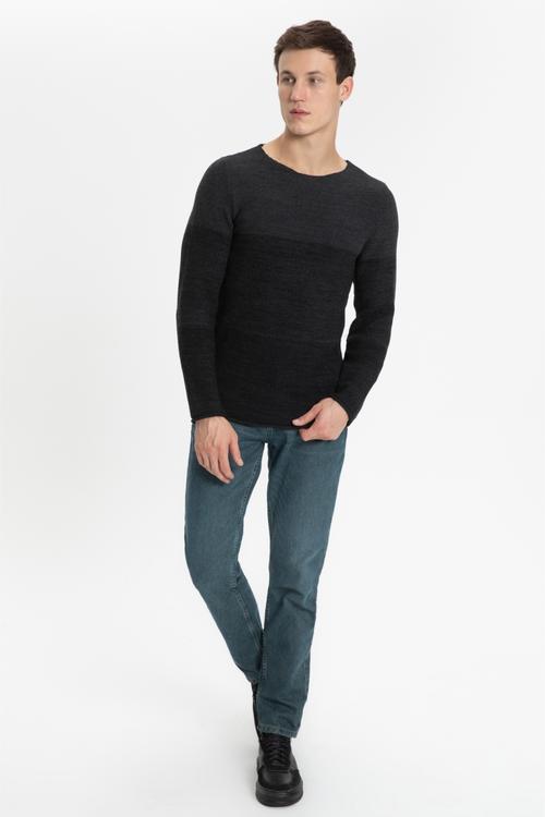  DOKULU BİSİKLET YAKA TRİKO KAZAK