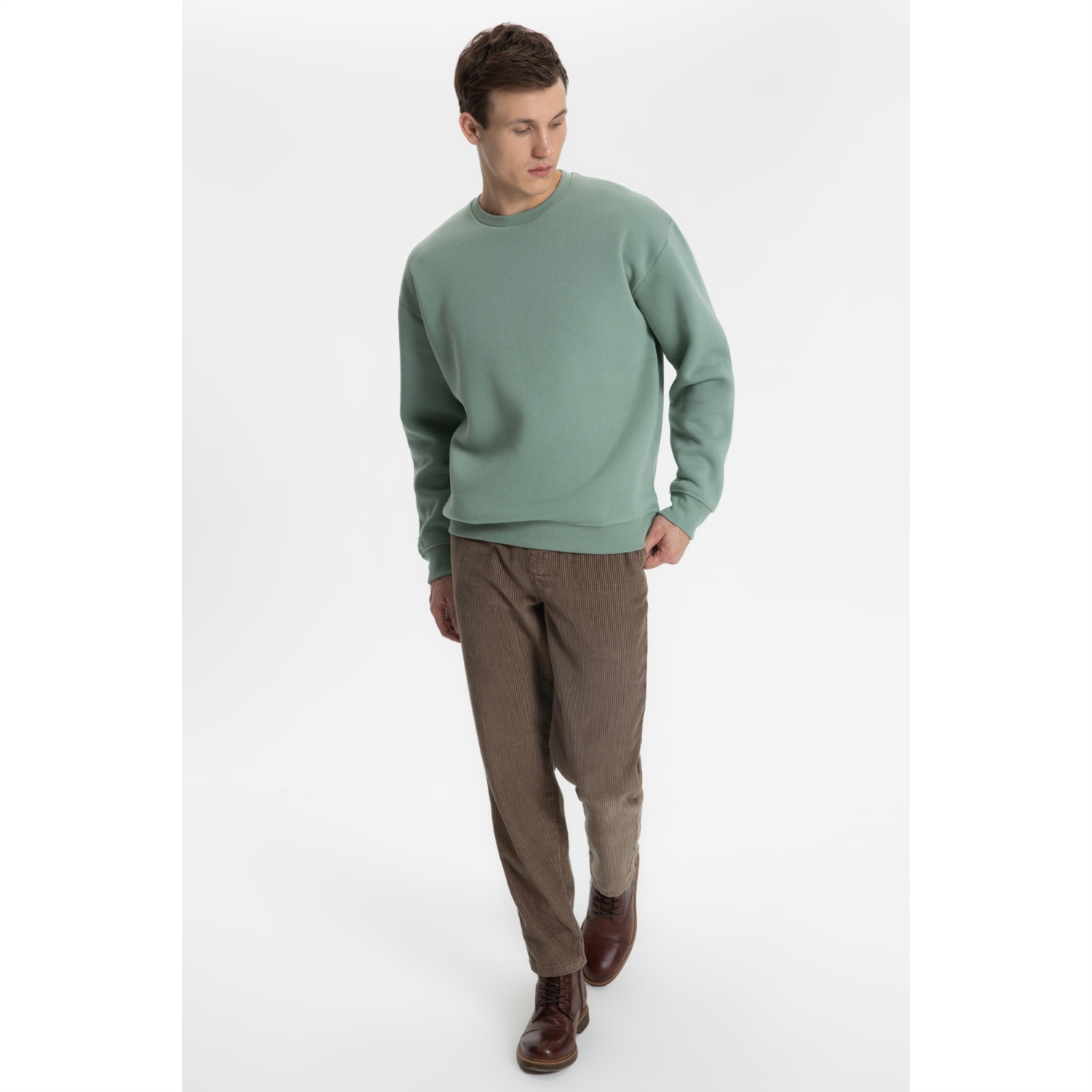 BİSİKLET YAKA SWEATSHIRT