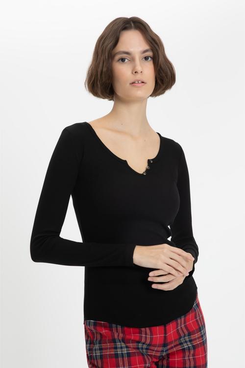  V YAKA UZUN KOLLU BASIC T-SHIRT