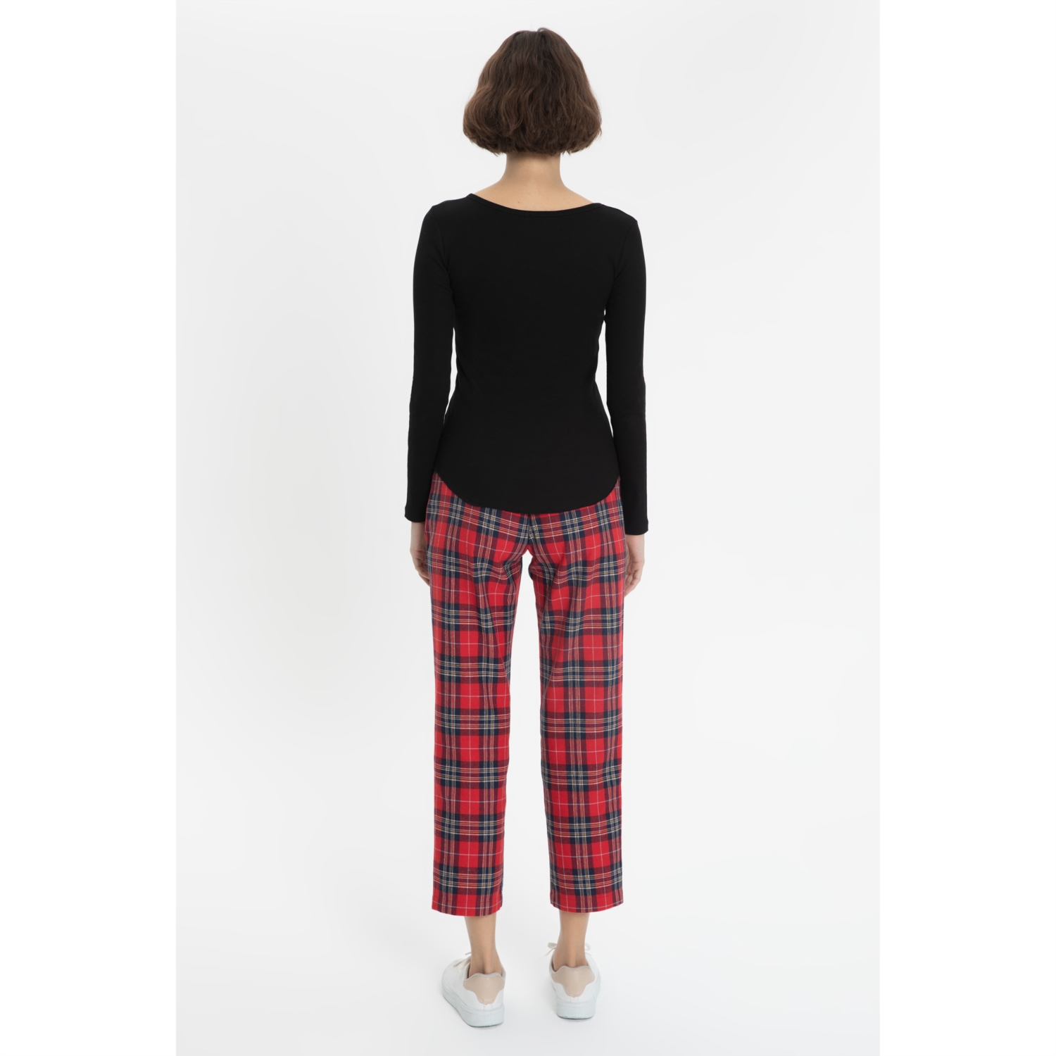 V YAKA UZUN KOLLU BASIC T-SHIRT