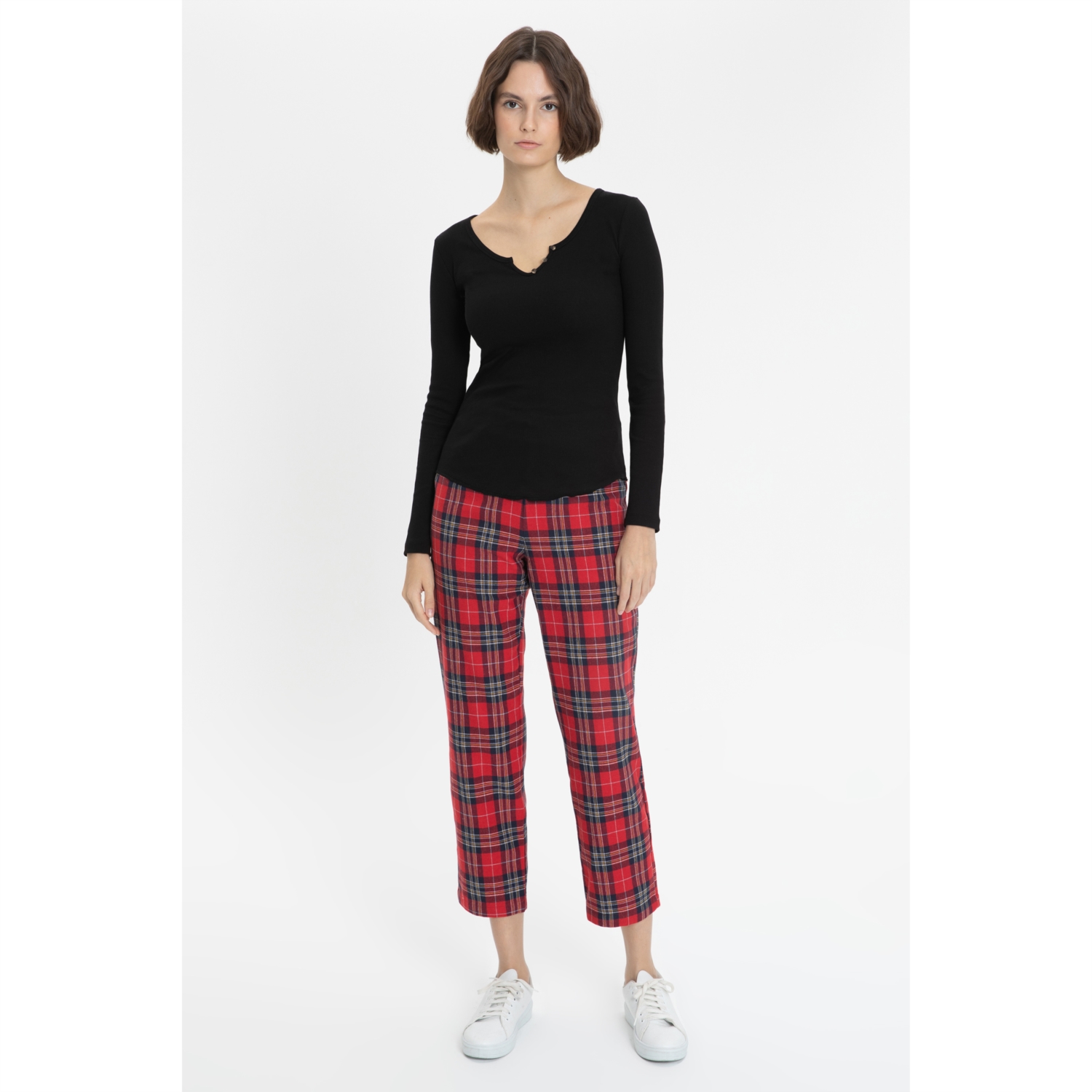 V YAKA UZUN KOLLU BASIC T-SHIRT