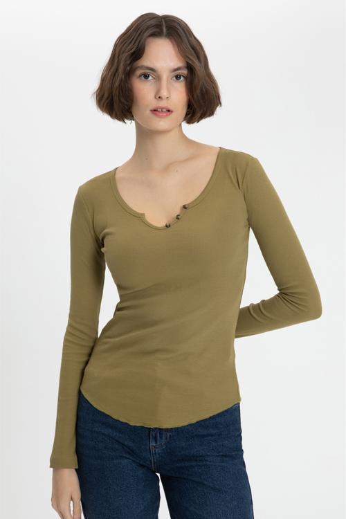  V YAKA UZUN KOLLU BASIC T-SHIRT